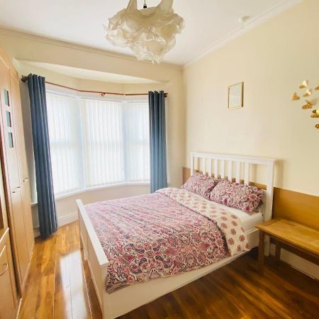 Entire 4 Bedroom House - Ev Point & Free Parking Liverpool Luaran gambar