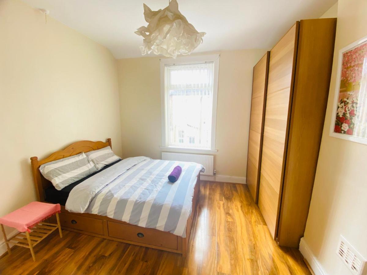 Entire 4 Bedroom House - Ev Point & Free Parking Liverpool Luaran gambar